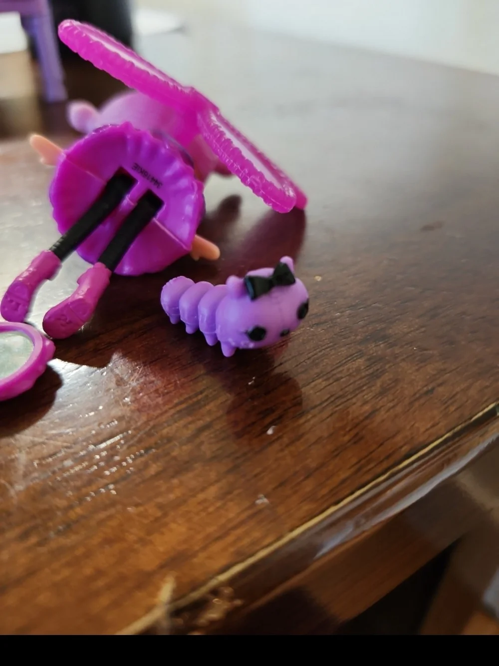 MGA Entertainment cute pink